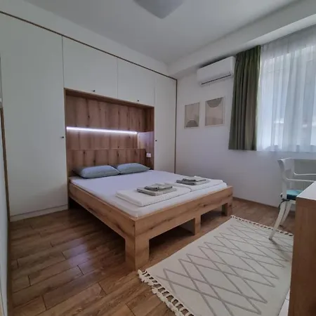 Lovely 1-bedroom Unit With Free Parking Skopje