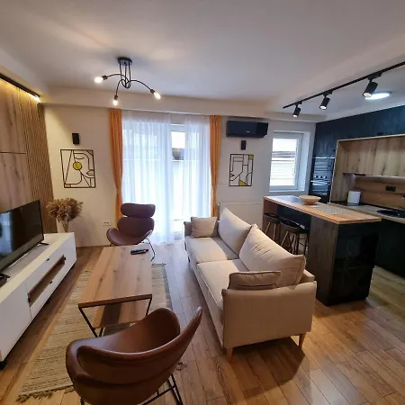 Lovely 1-bedroom Unit With Free Parking Apartment