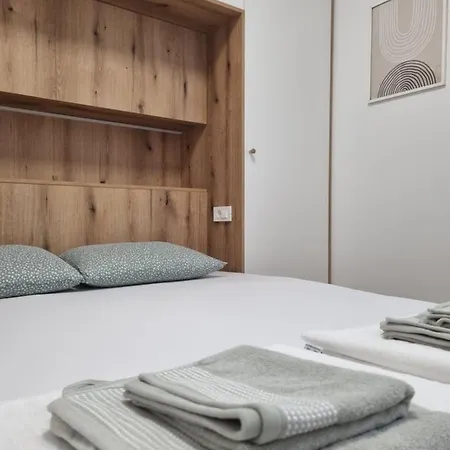 Lovely 1-bedroom Unit With Free Parking Skopje