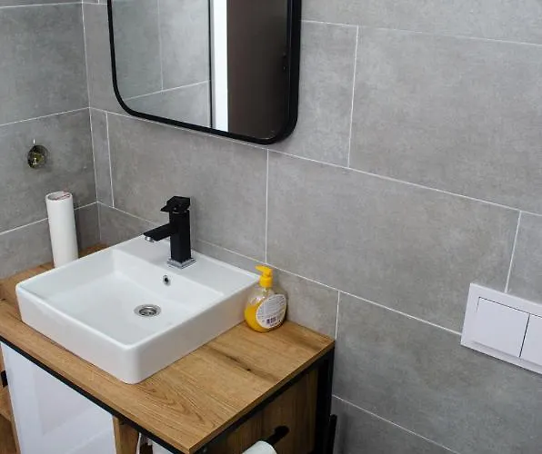 Lovely 1-bedroom Unit With Free Parking Apartment Skopje